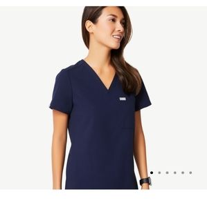 FIGS CATARINA
One-Pocket Scrub Top